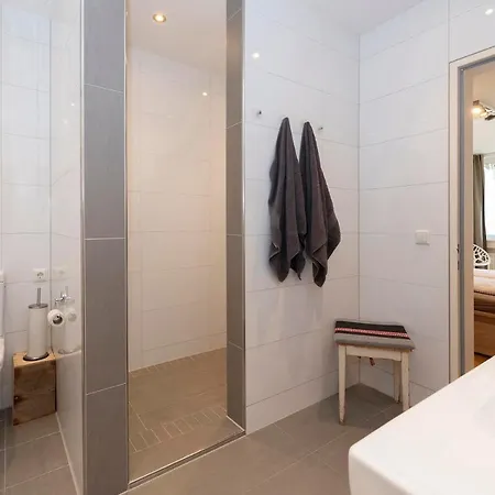 Spannring Apartment *